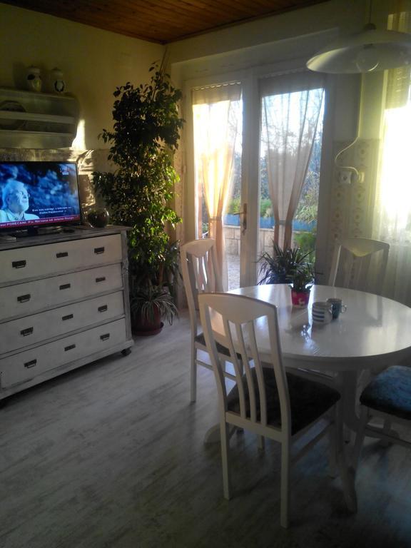 Daniela Apartment Макарска Екстериор снимка