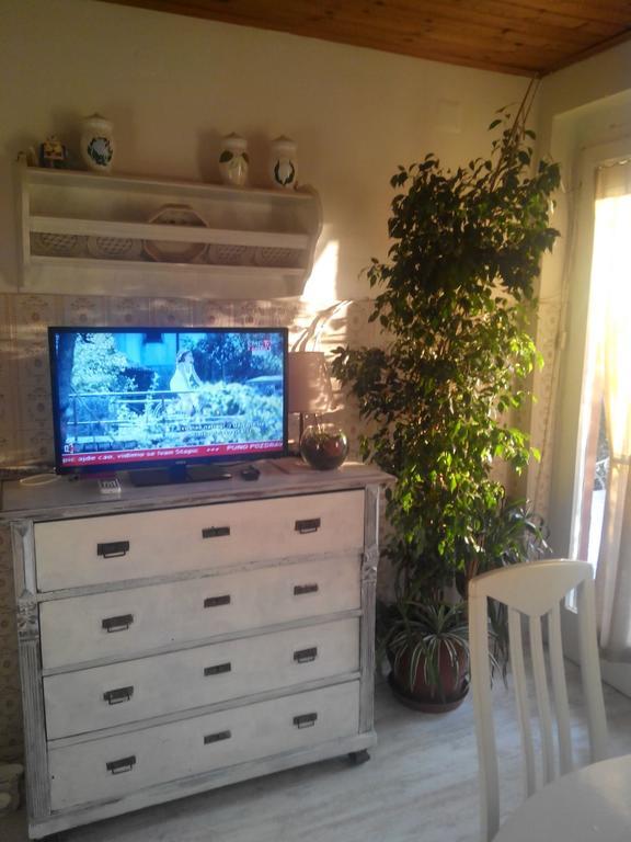 Daniela Apartment Макарска Екстериор снимка