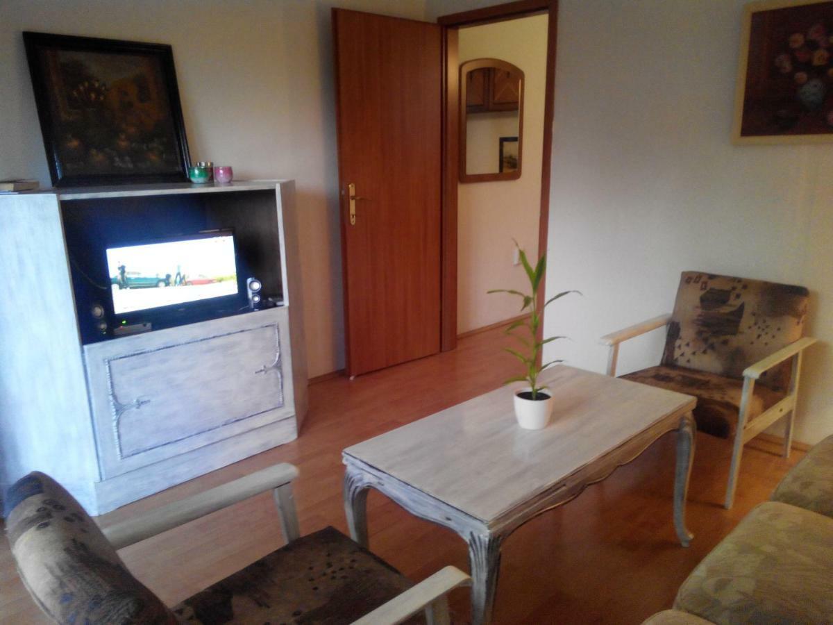 Daniela Apartment Макарска Екстериор снимка